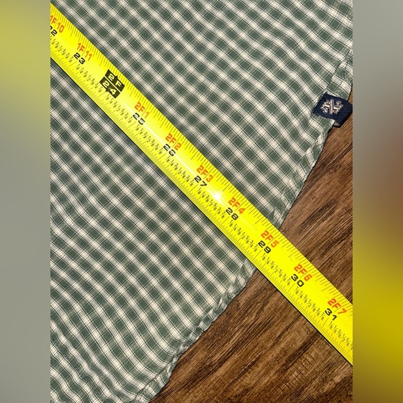 IZOD Dress Shirt Size Large - Picture 6 of 7